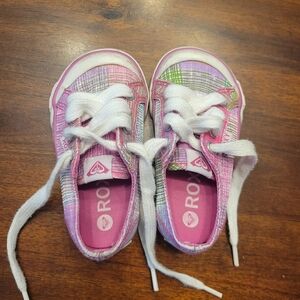 Roxy Kids' Pink Plaid Sneakers with FREE slippers as add on